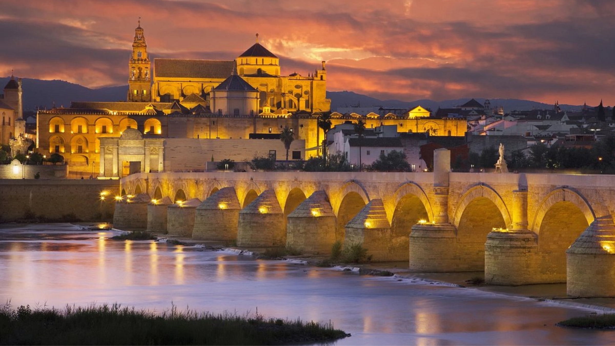 Moorish architecture and whitewashed streets of Andalucía